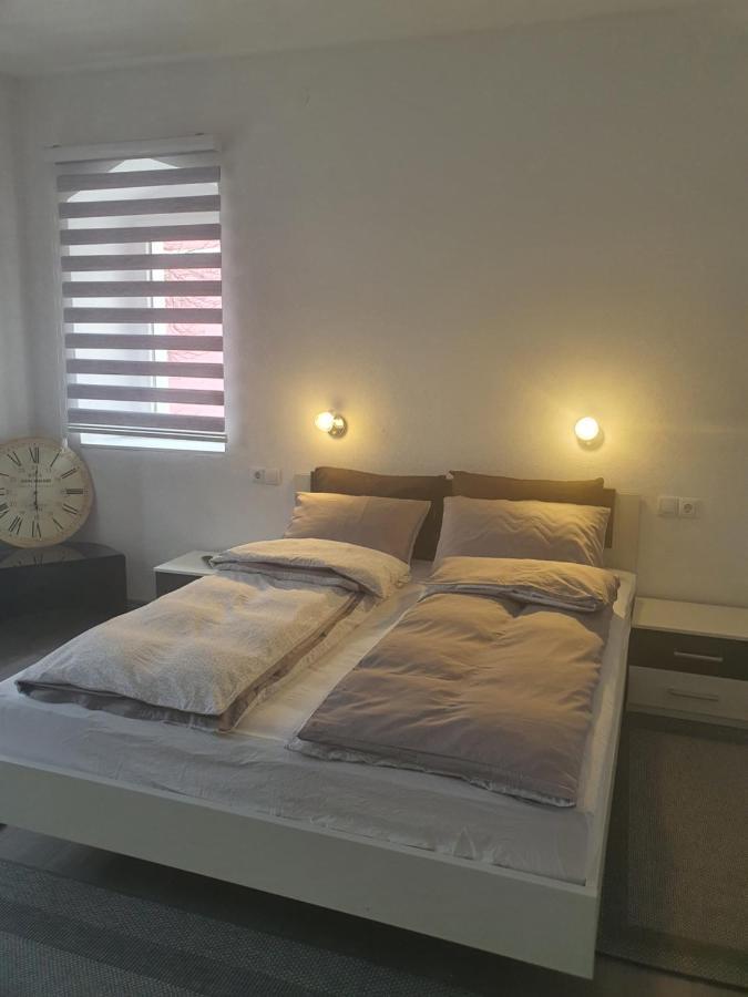 Apartman Din Травник Экстерьер фото
